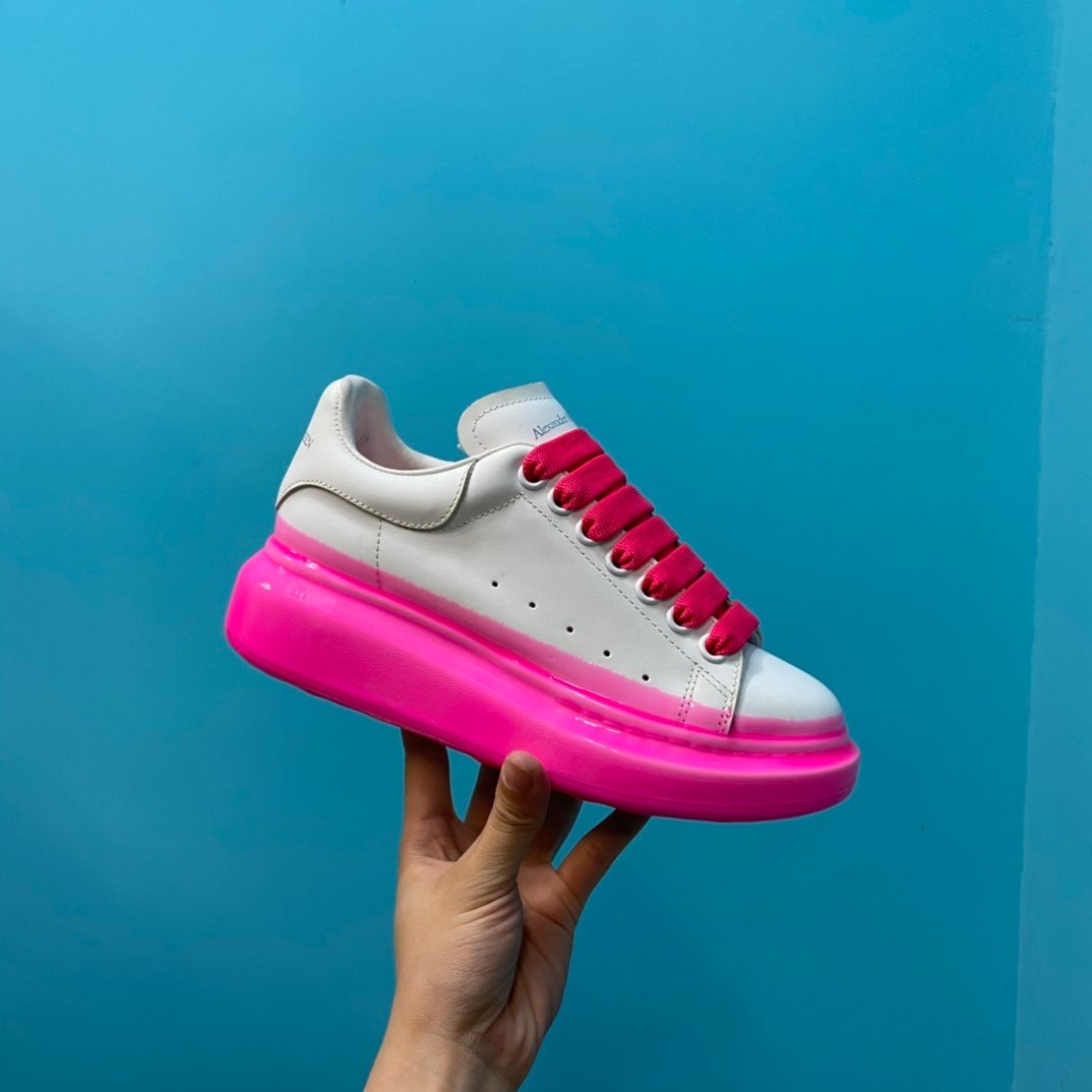Alexander McQueen Oversized Exaerated-Sole Suede Leather Sneakers 9137