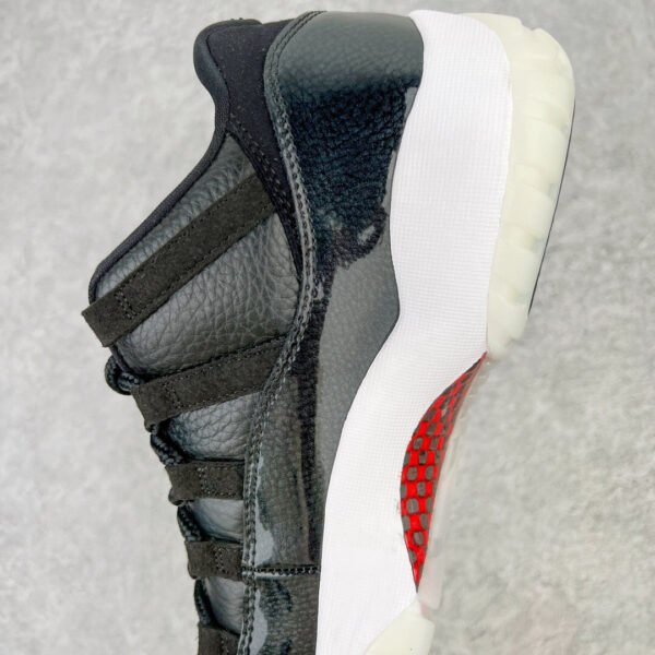 Nike Air Jordan 11 Retro Low AV2187-001