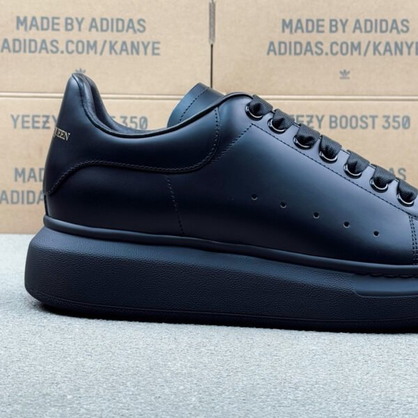 Alexander McQueen Oversized Exaerated-Sole Suede Leather Sneakers black