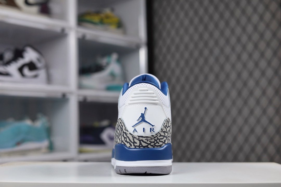Air Jordan 3 Retro Wizards CT8532-148