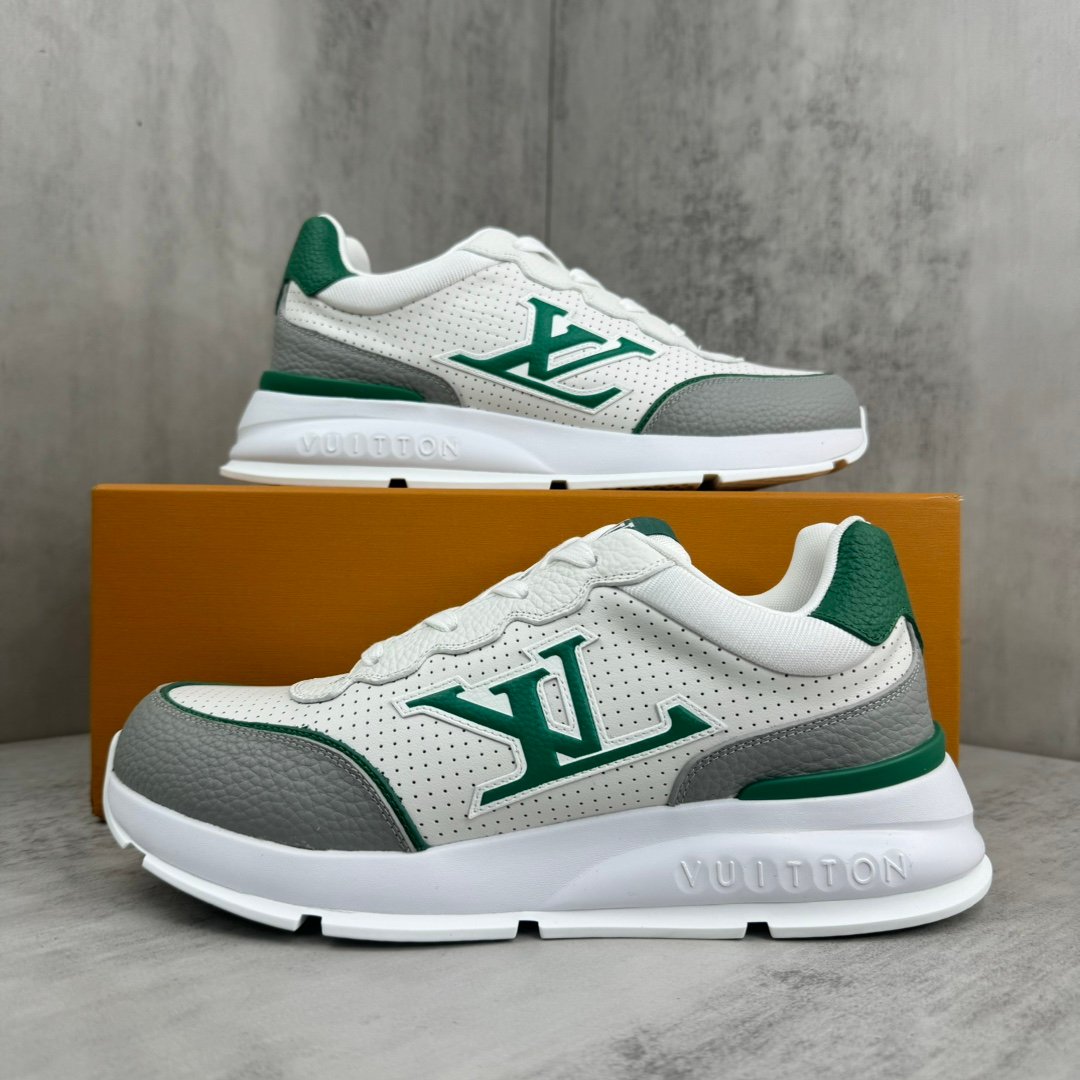 LOUIS VUITTON CALSSIC SNEAKER green