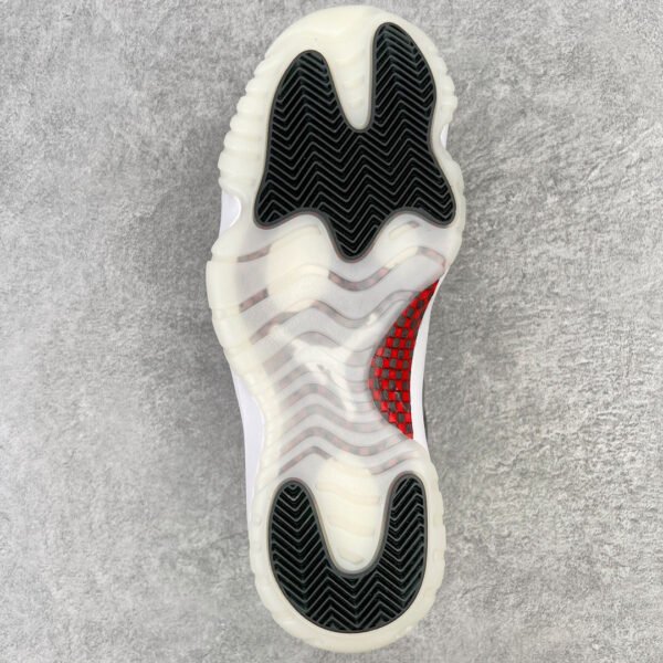 Nike Air Jordan 11 Retro Low AV2187-001